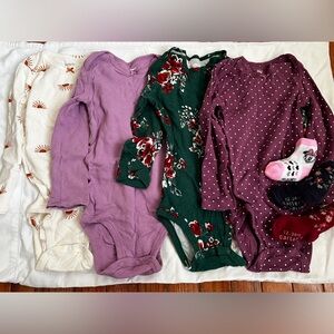 Carter’s Long-Sleeve Baby Bodysuit Onesie (4) + Socks (3) - 24M